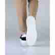 danssneakers met speciale zool met spinpoints voor salsa en bachata Suny 7415